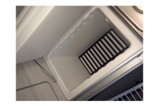 Refrigerator anti-frost protection botom